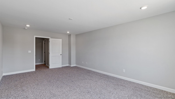 6052 Cunningham Trail
