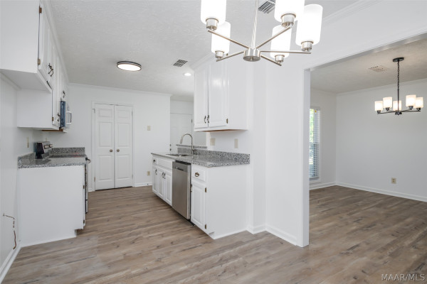 6532 Monmouth Mews