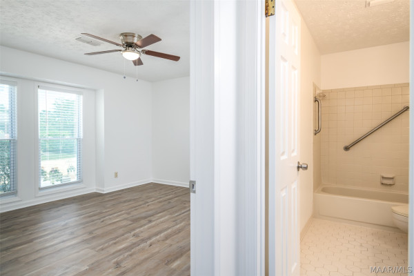 6532 Monmouth Mews