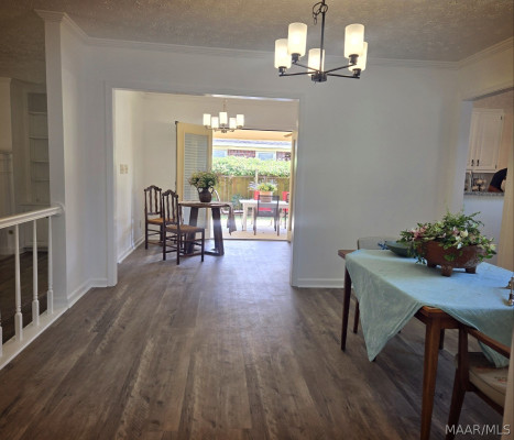 6532 Monmouth Mews
