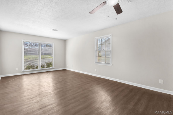 6125 GRETA Place