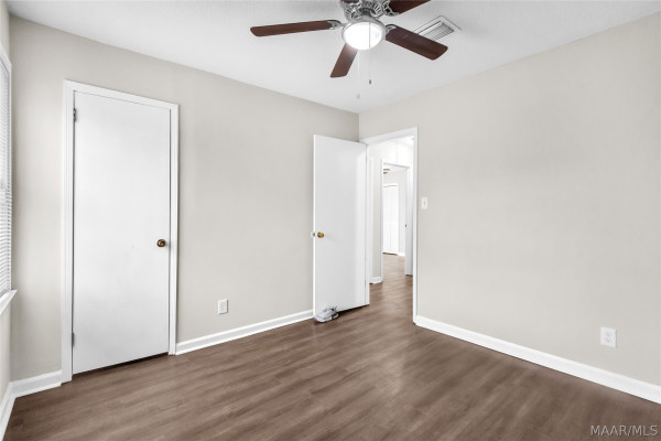 6125 GRETA Place