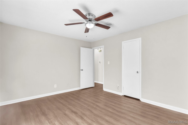 6125 GRETA Place