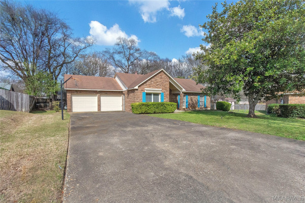6125 GRETA Place