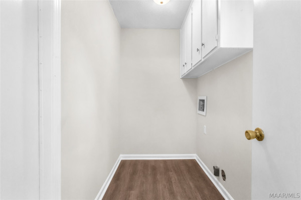 6125 GRETA Place