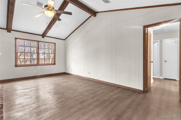 6125 GRETA Place
