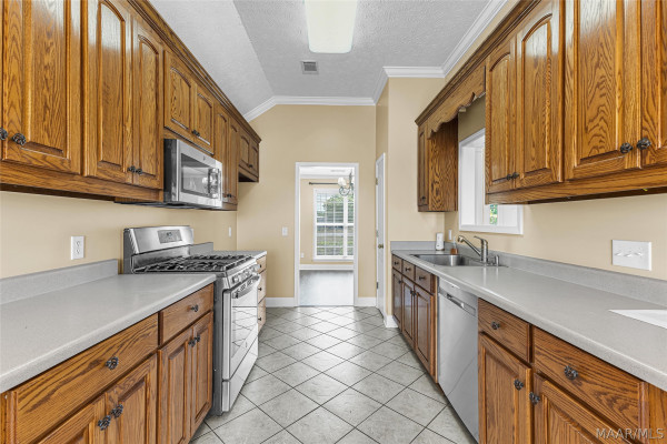 1920 Cedar Ridge Loop