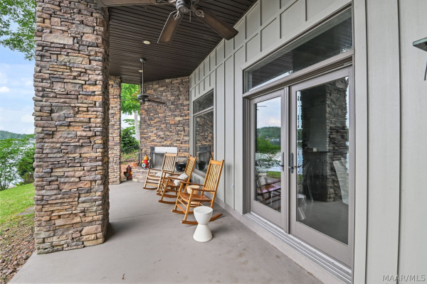 1046 County Road 542 Road