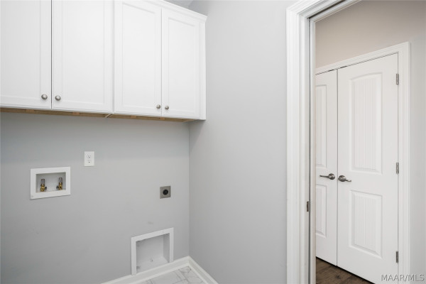 1316 Hemlock Court