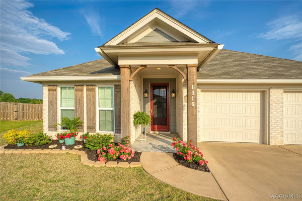1316 Hemlock Court