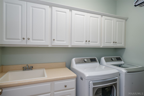8649 Rockbridge Circle