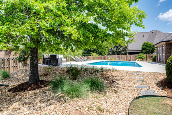 8649 Rockbridge Circle