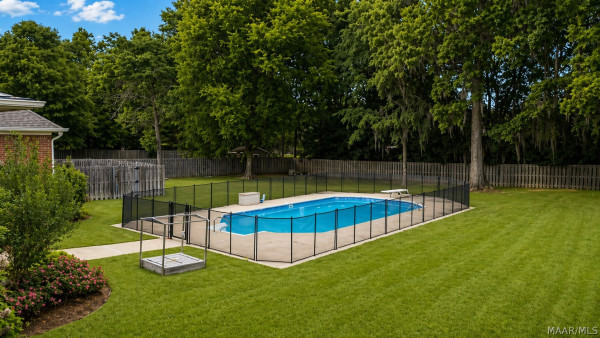 8416 Marsh Pointe Drive