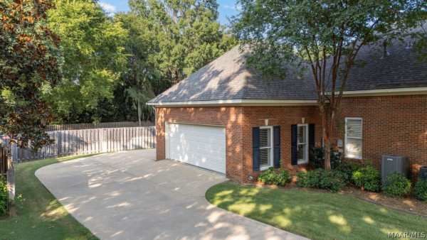 8416 Marsh Pointe Drive