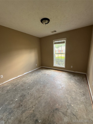 6233 BURBANK CROSSING Loop