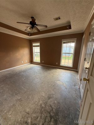 6233 BURBANK CROSSING Loop