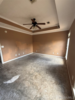 6233 BURBANK CROSSING Loop