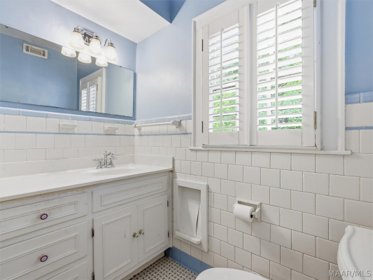 3347 NARROW LANE Road