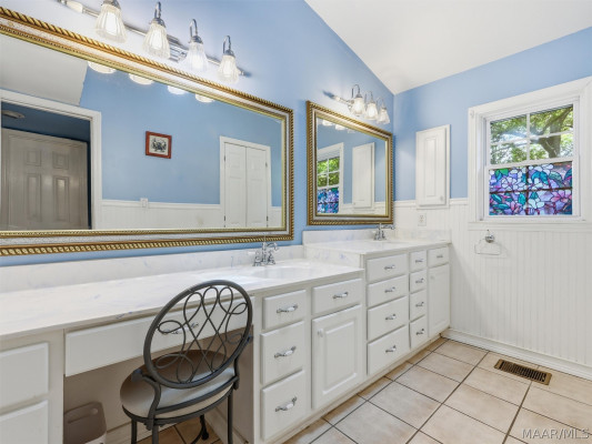 3347 NARROW LANE Road