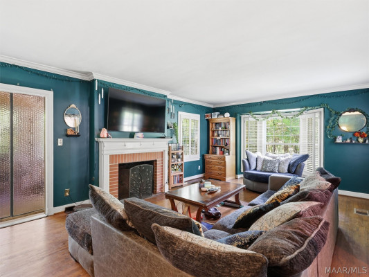 3347 NARROW LANE Road