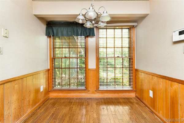 1237 Woodhill Court