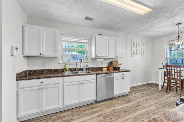 24 High Cotton Court