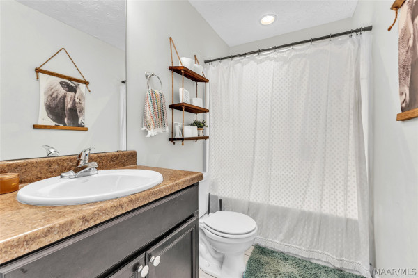 24 High Cotton Court