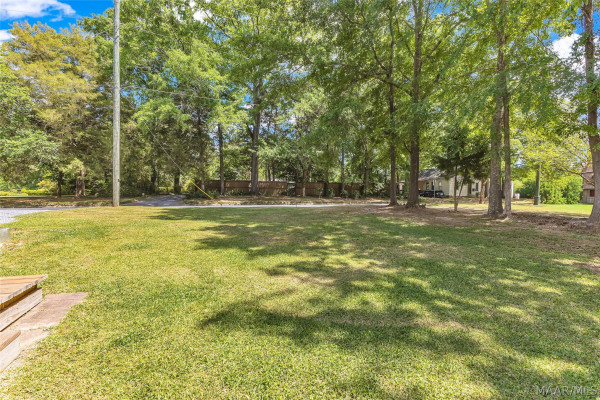 901 W Tuskeena Street