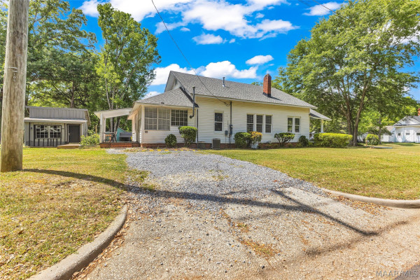 901 W Tuskeena Street