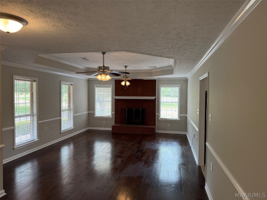 2207 County Road 85 .