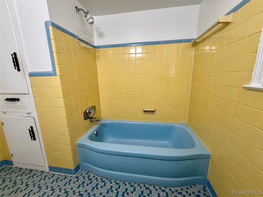 3013 Biltmore Avenue