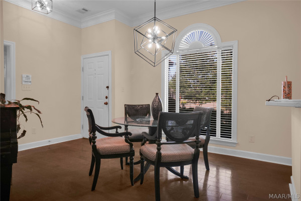 2718 IVY CHASE Loop