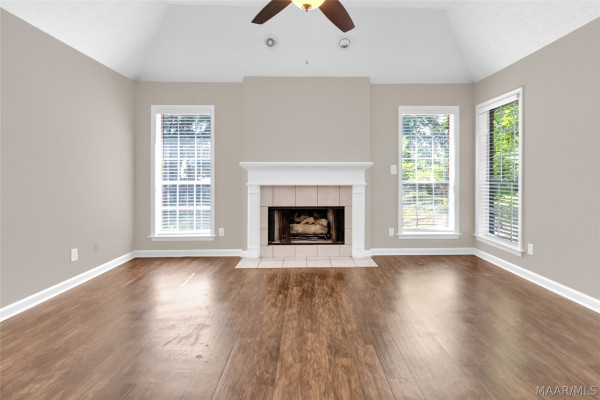 2036 YOUNG FARM Place