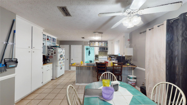 1634 Pink Lilly Road