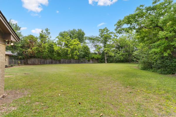 2451 BELCHER Drive