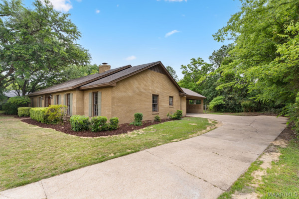 2451 BELCHER Drive