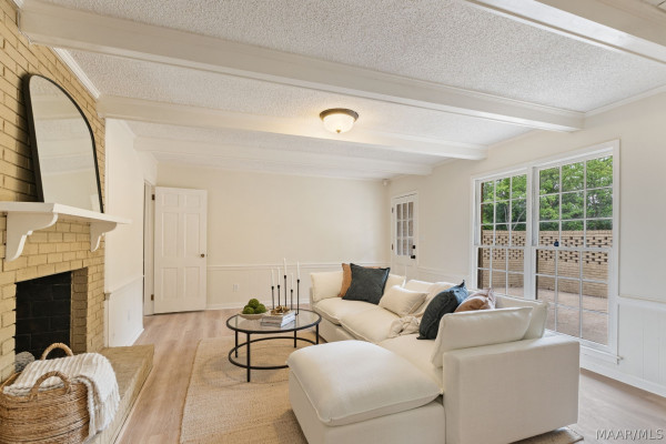 2451 BELCHER Drive