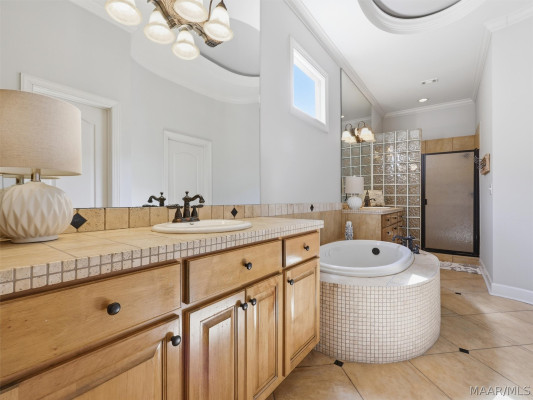 8641 Lillian Place
