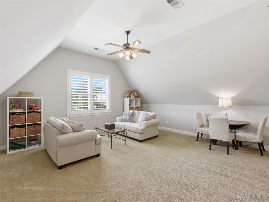 8641 Lillian Place