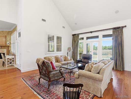 8641 Lillian Place
