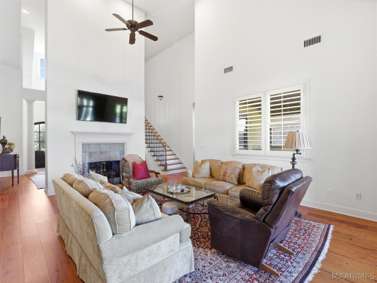 8641 Lillian Place