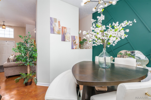 7207 Heathermoore Loop