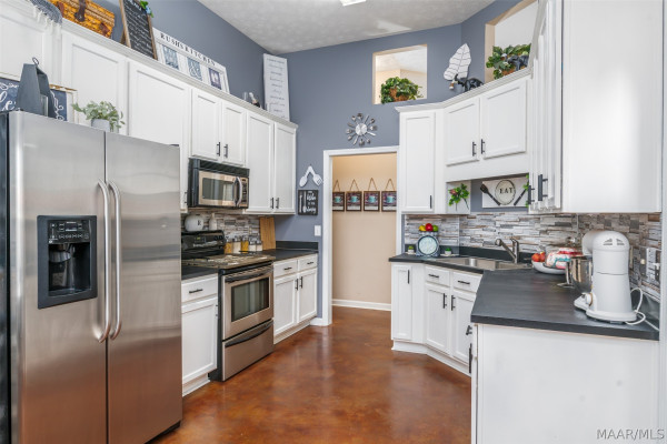7207 Heathermoore Loop