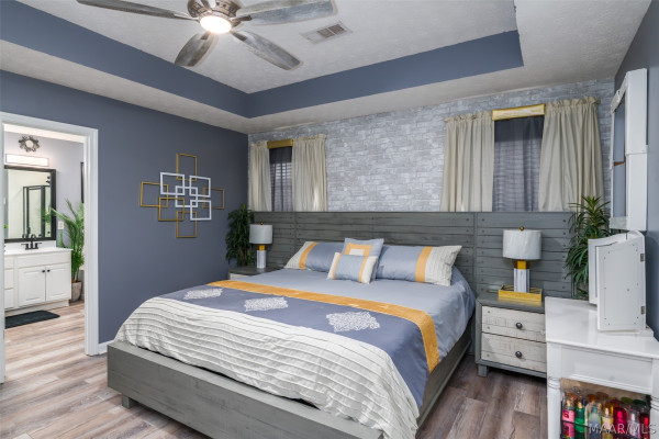 7207 Heathermoore Loop