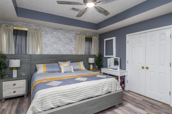 7207 Heathermoore Loop