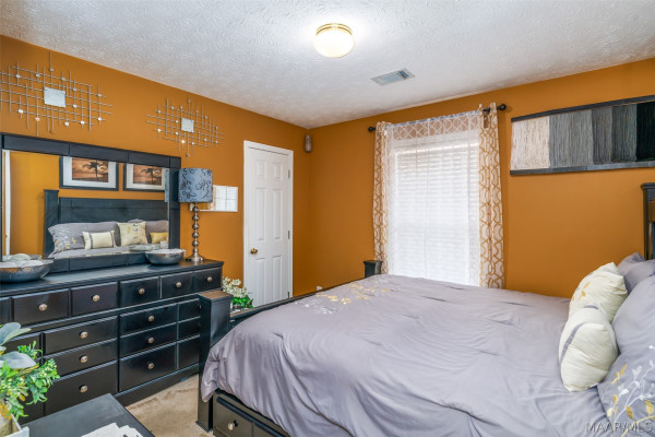 7207 Heathermoore Loop