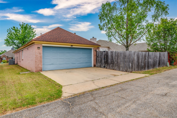 7207 Heathermoore Loop