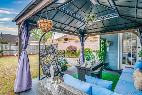 7207 Heathermoore Loop