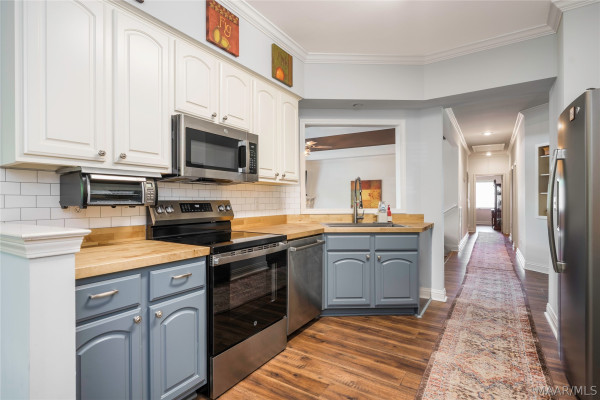 143 Lake Bend Drive