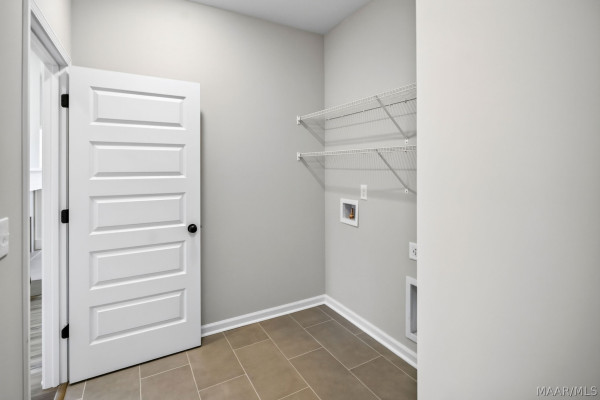 500 Meadowbrook Glen